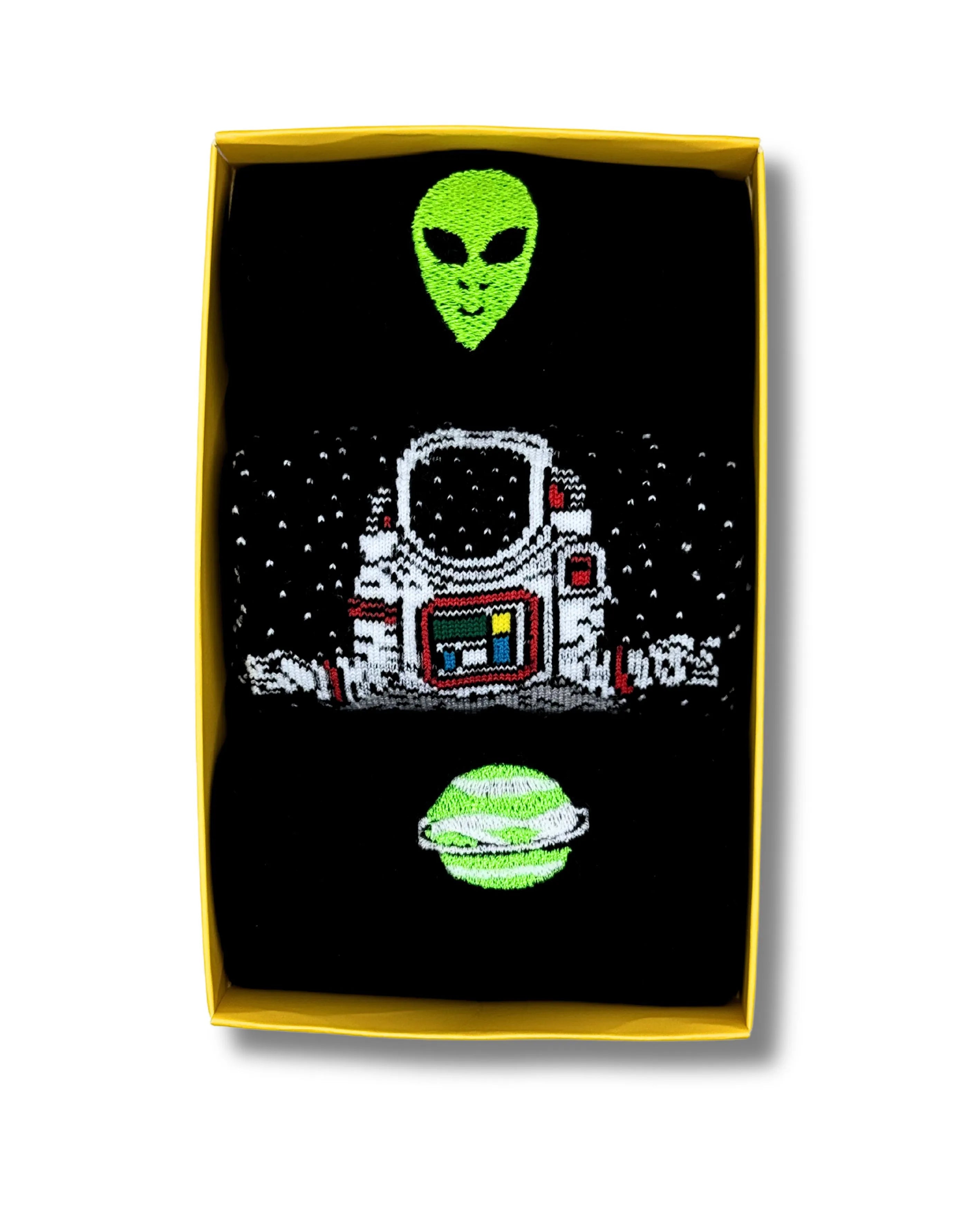 Front view of socks box